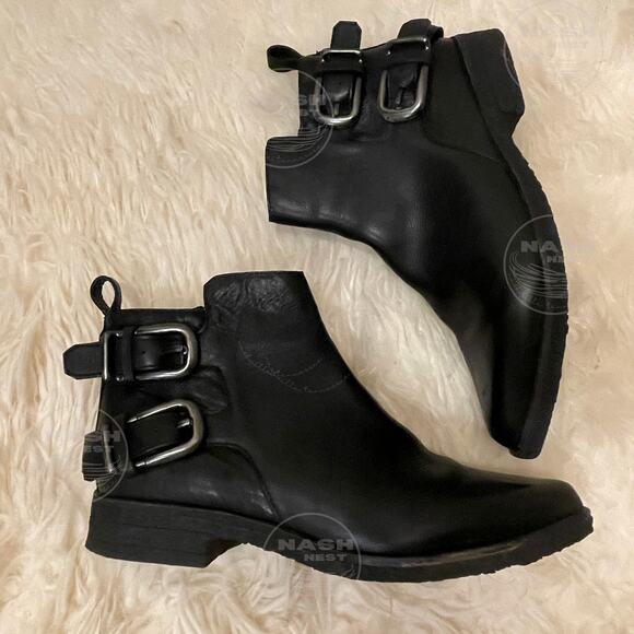 Belle by Sigerson Morrison 8 Black Leather Booties | Double Buckle Ankle Boots - Picture 1 of 10